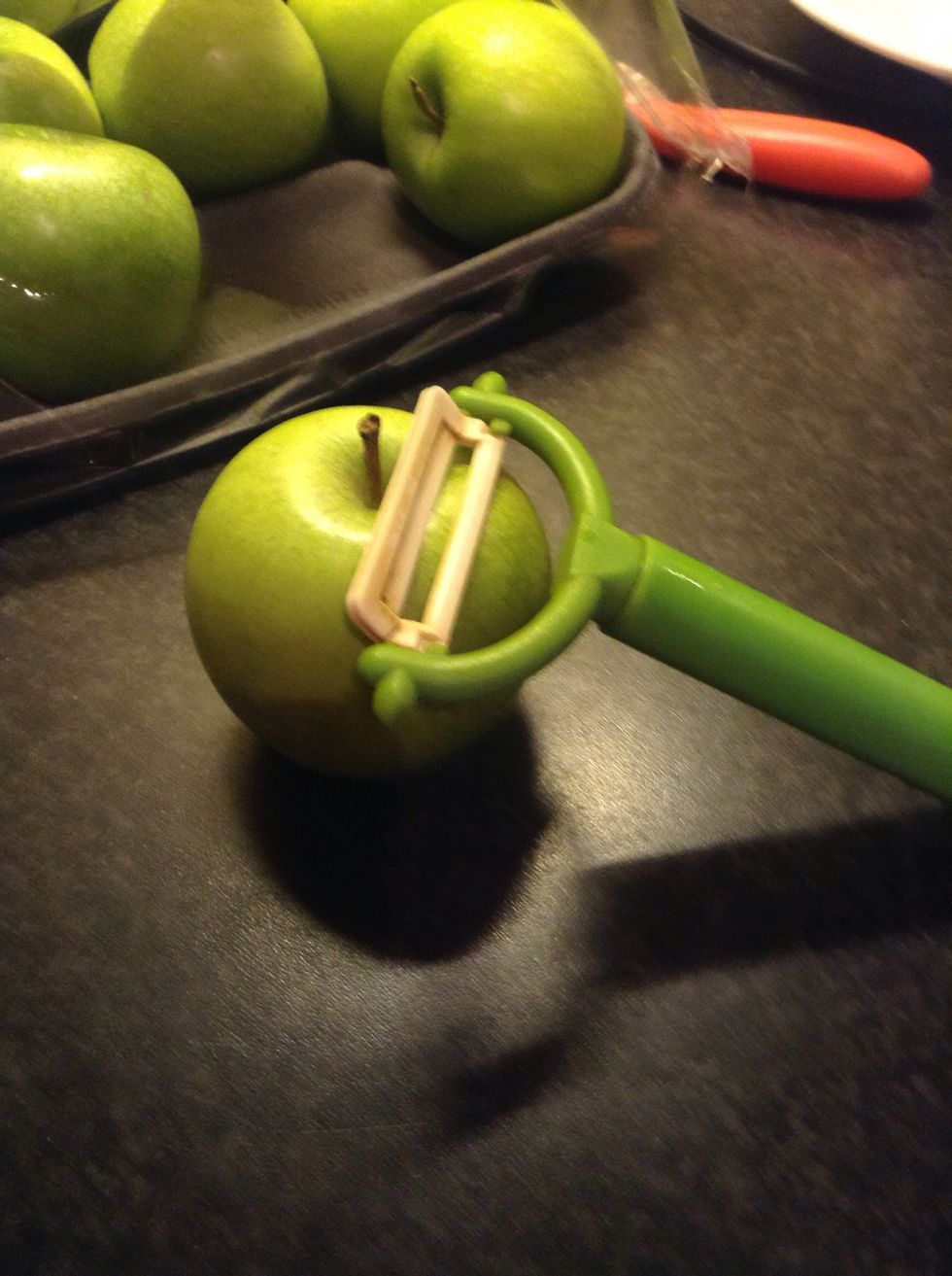 Peel and core 3 apples