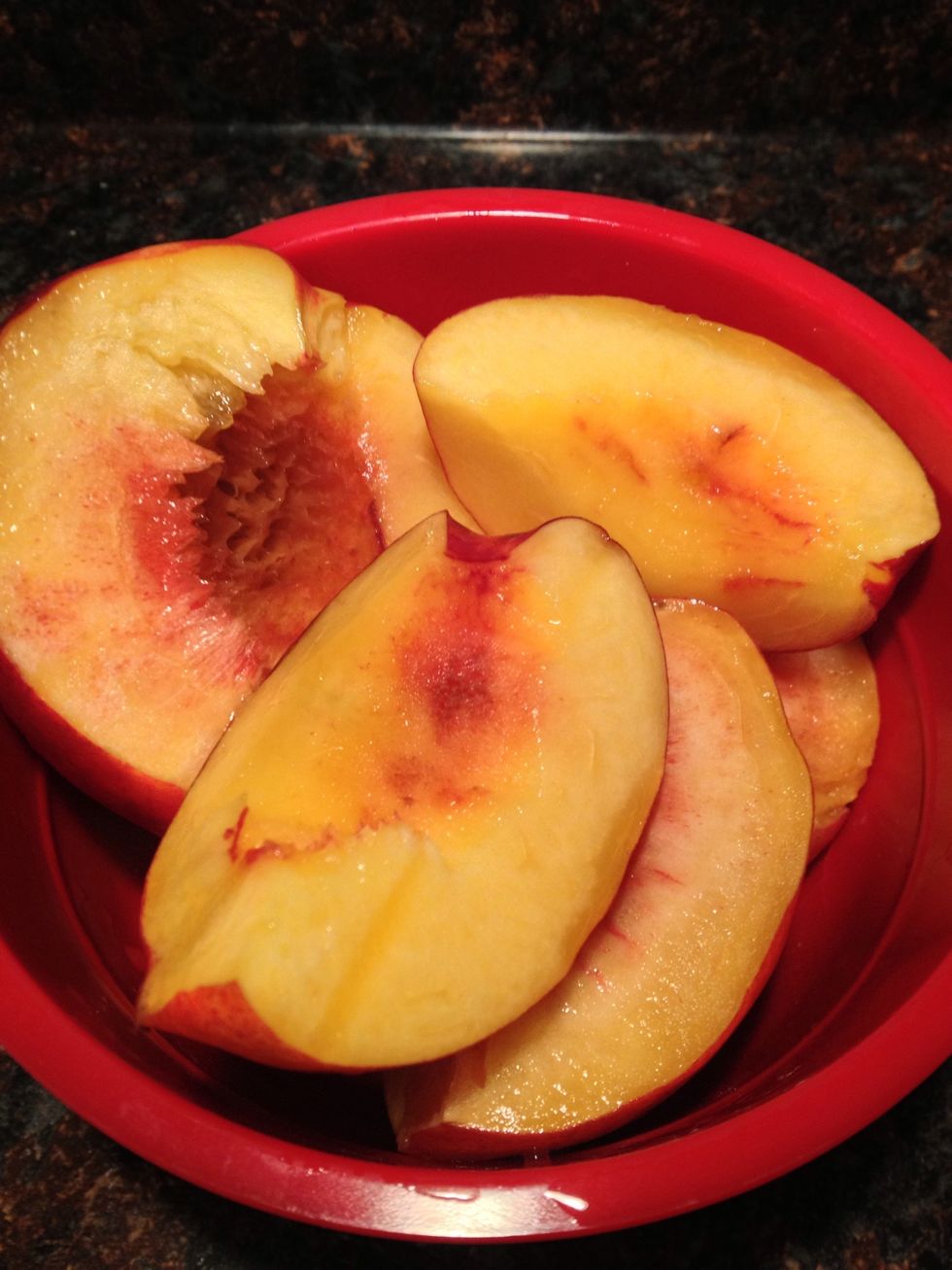Peel and core your nectarine.