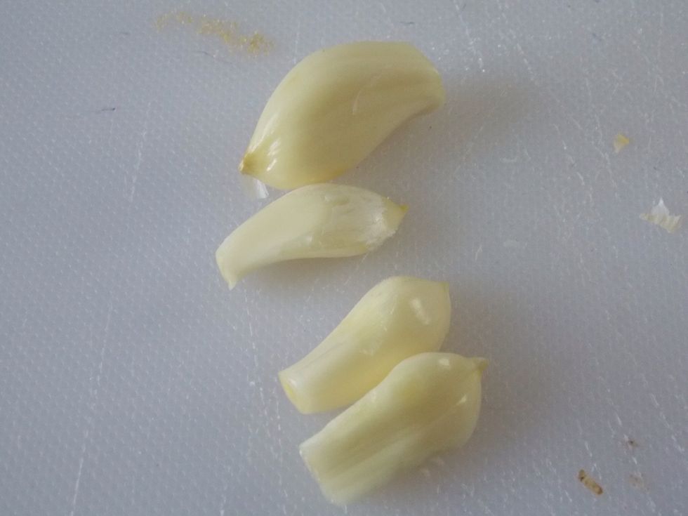 Peel garlic cloves.