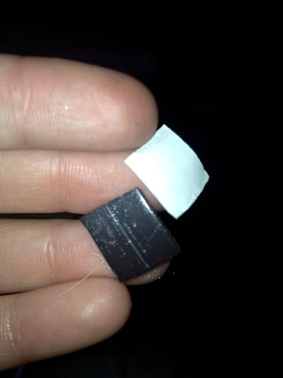 Peel paper backing off magnet!