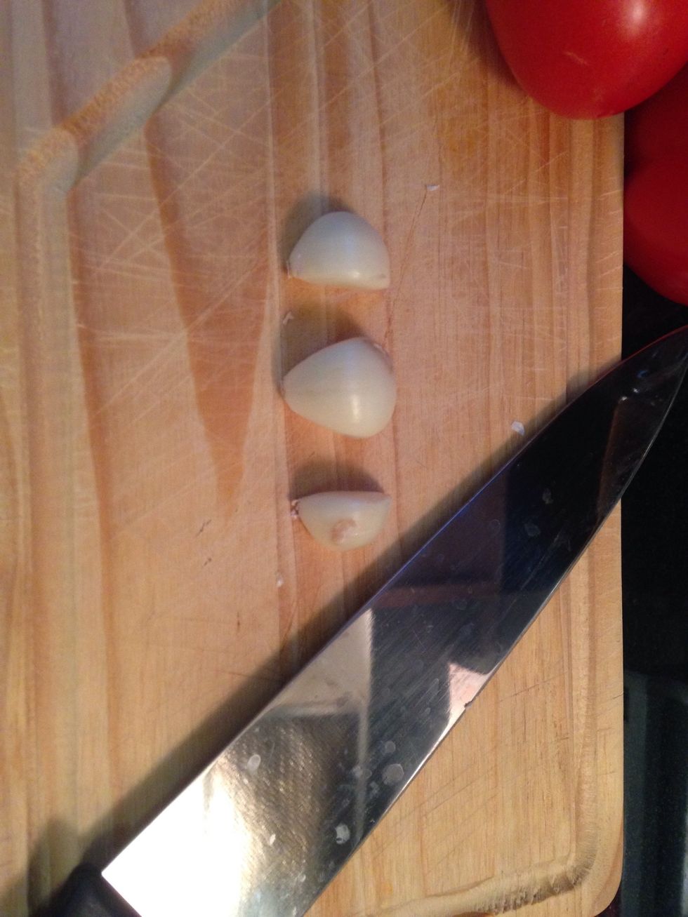 Peel the garlic cloves