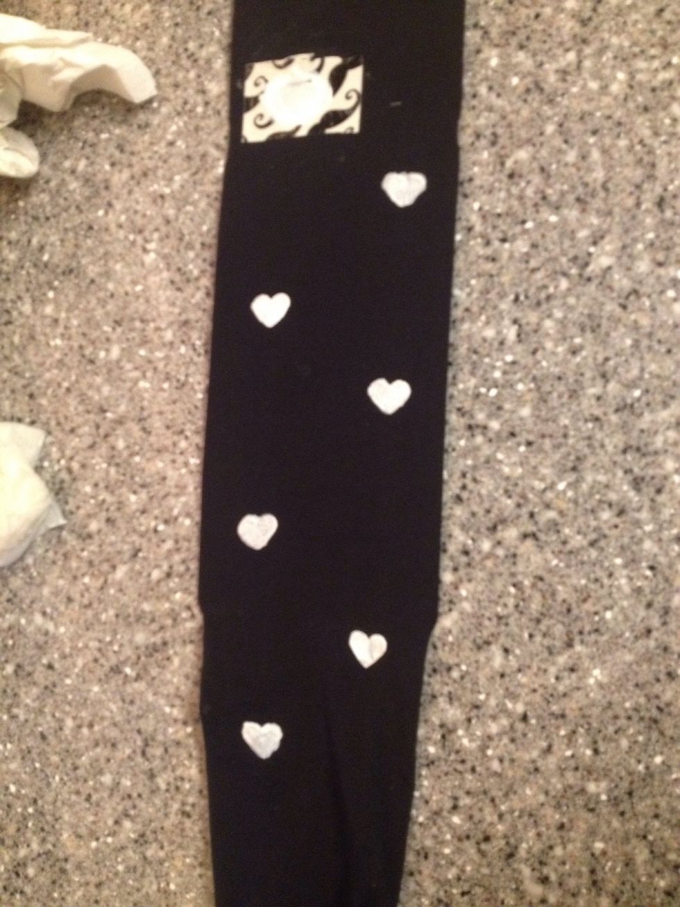 Peel the tape off after a few minutes before the paint is dry.