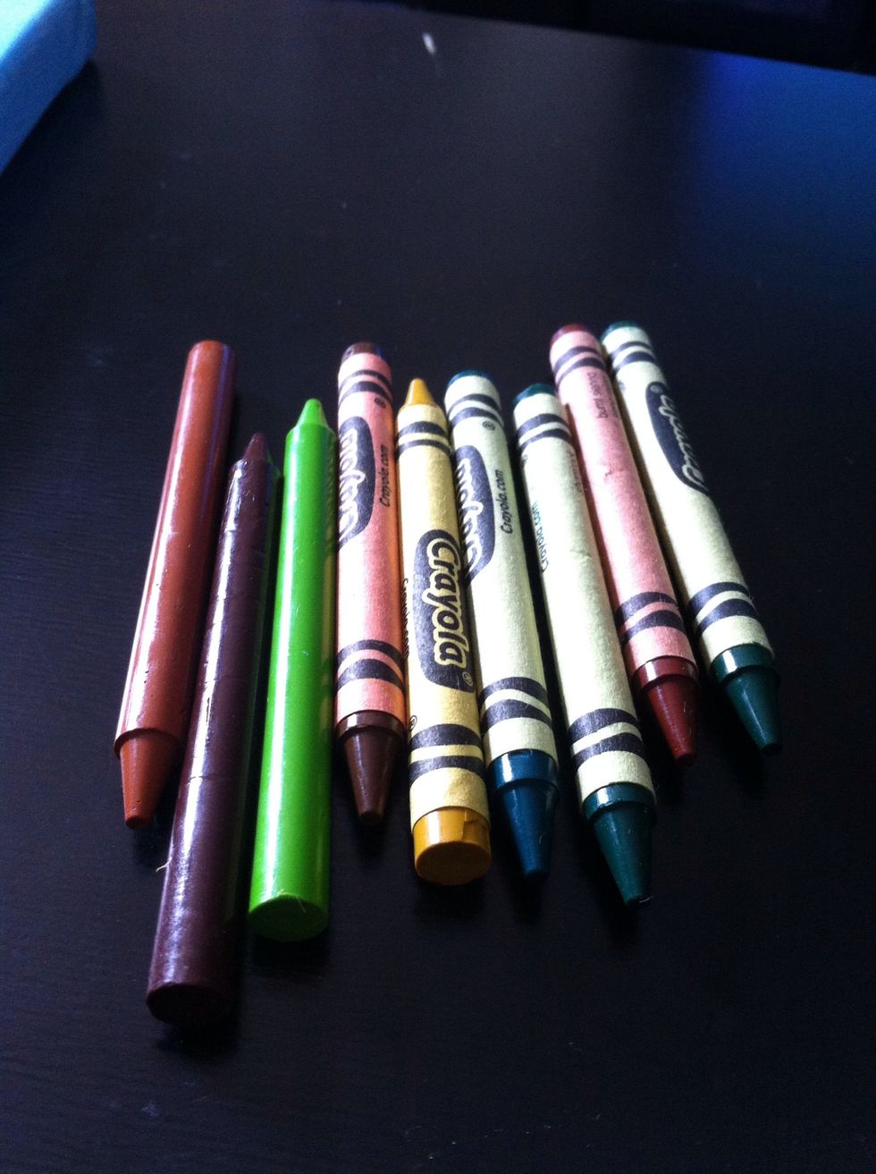 Peel the wrappers off your Crayons.