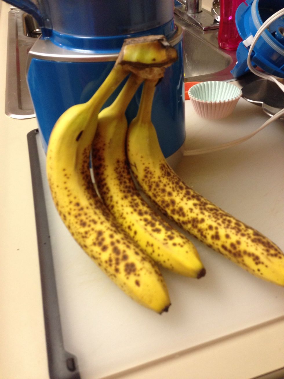 Peel your ripe bananas and put them in the food processor until they are mashed. Be careful not to over blend.