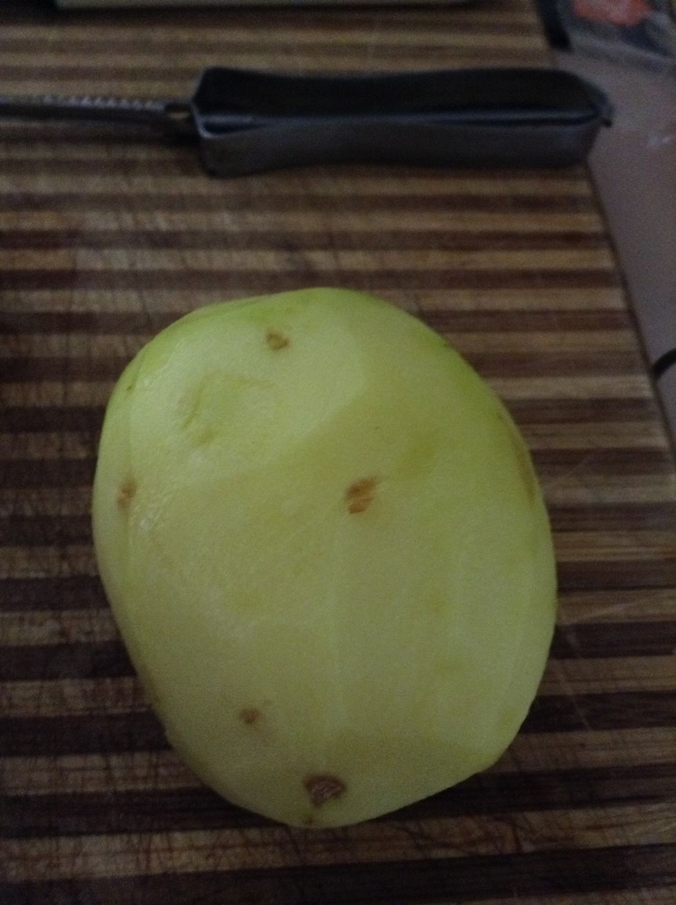 Peeled potato