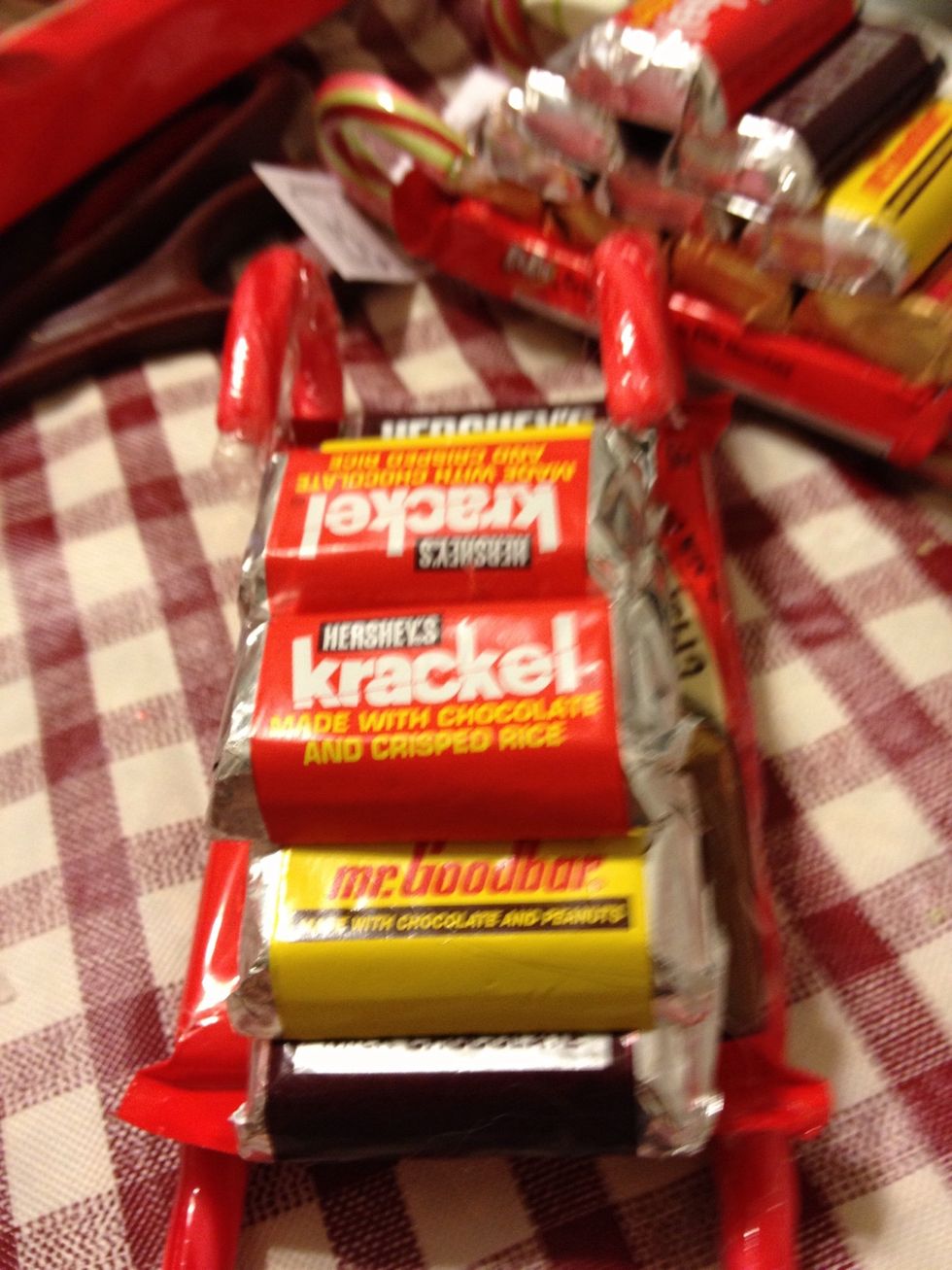 Pick 2 mini bars hot glue them on top of the other mini bars