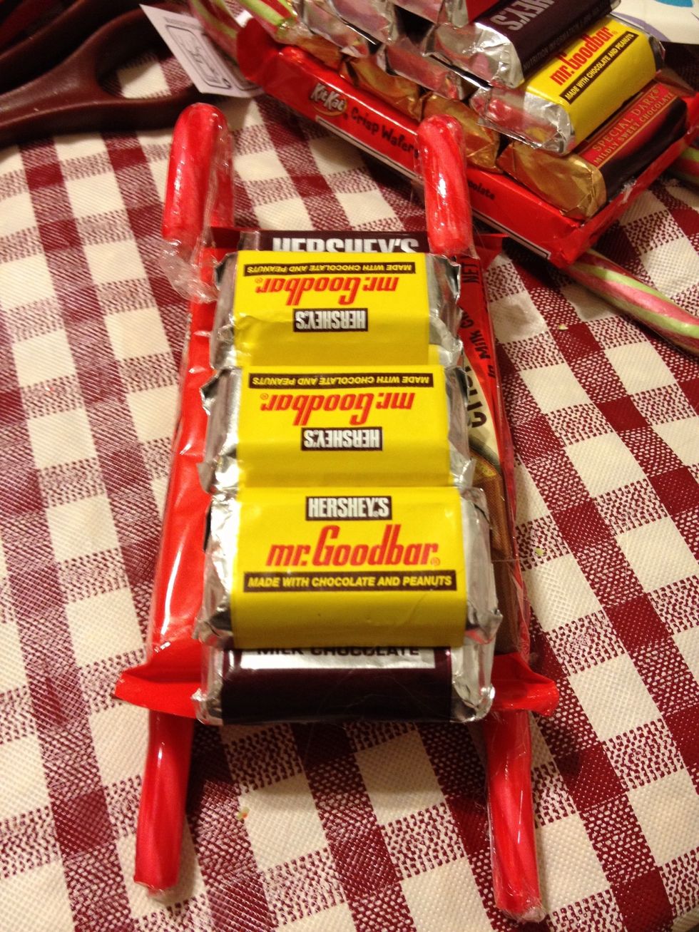 Pick 3 mini bars hot glue them on top of the other mini bars
