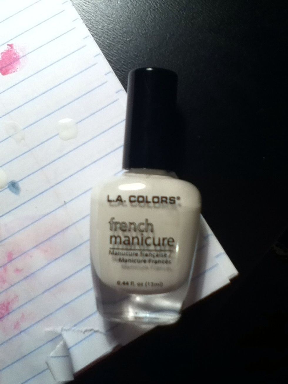 Pick up that white! (White French Manicure L.A. Colors)