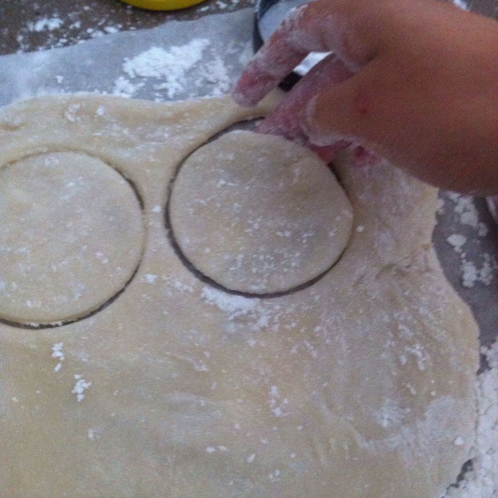 Pick up the circle and cup it in your hand