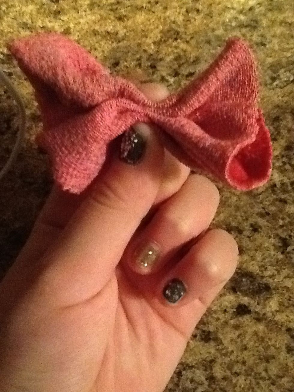 Pinch the sock right in the middle....adjust to liking.