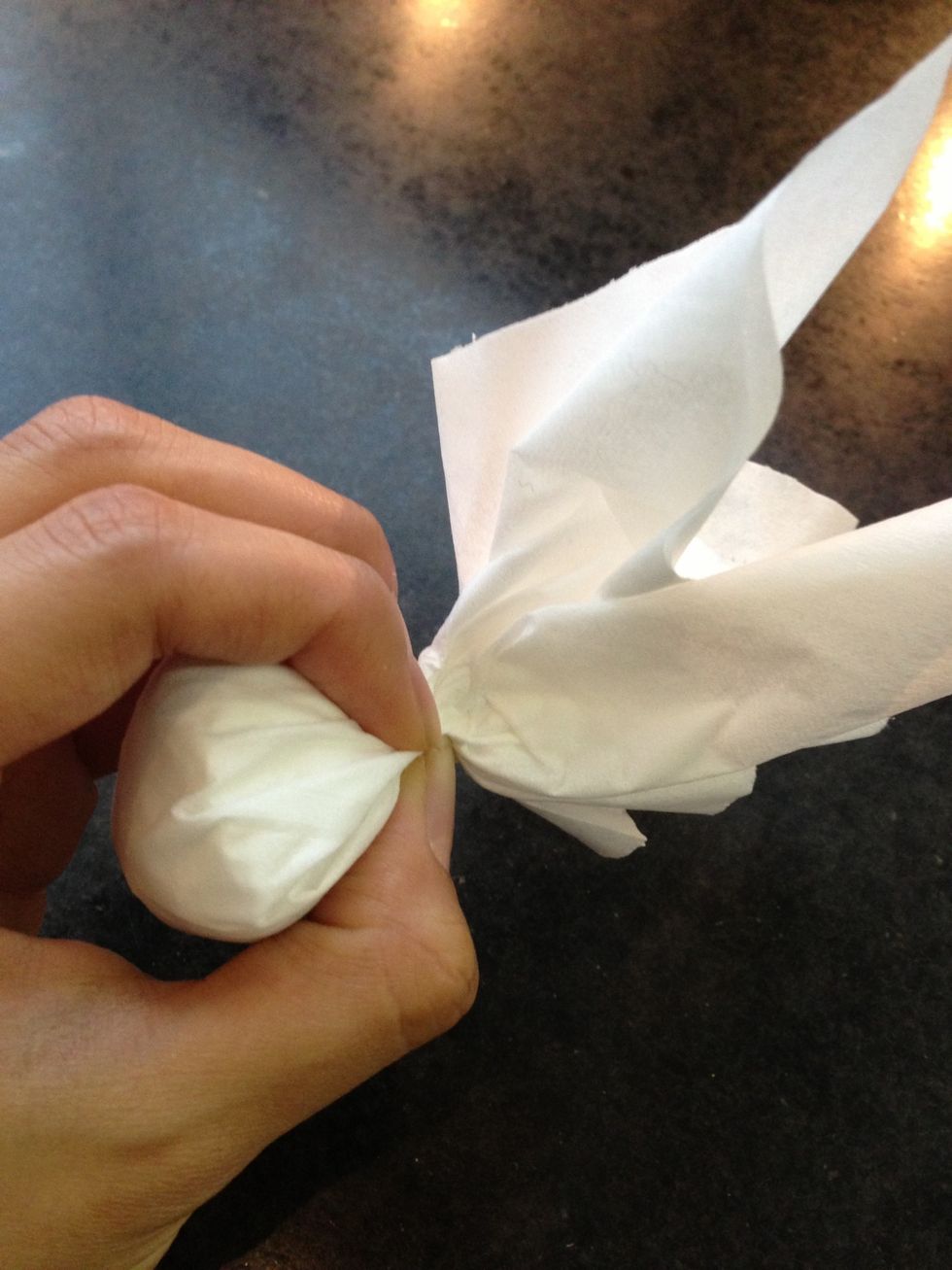 Pinch to hold the neck in place