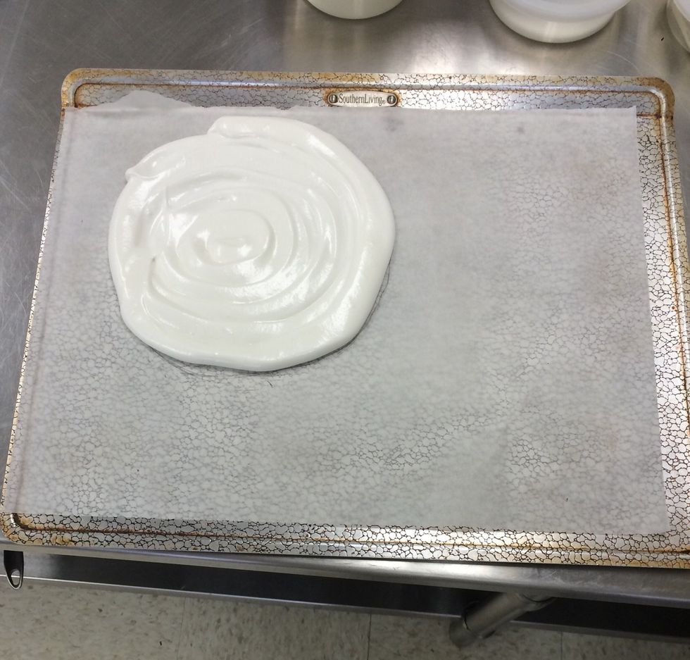 Pipe out the egg white mixture (inside the lines) in all 3 circles.