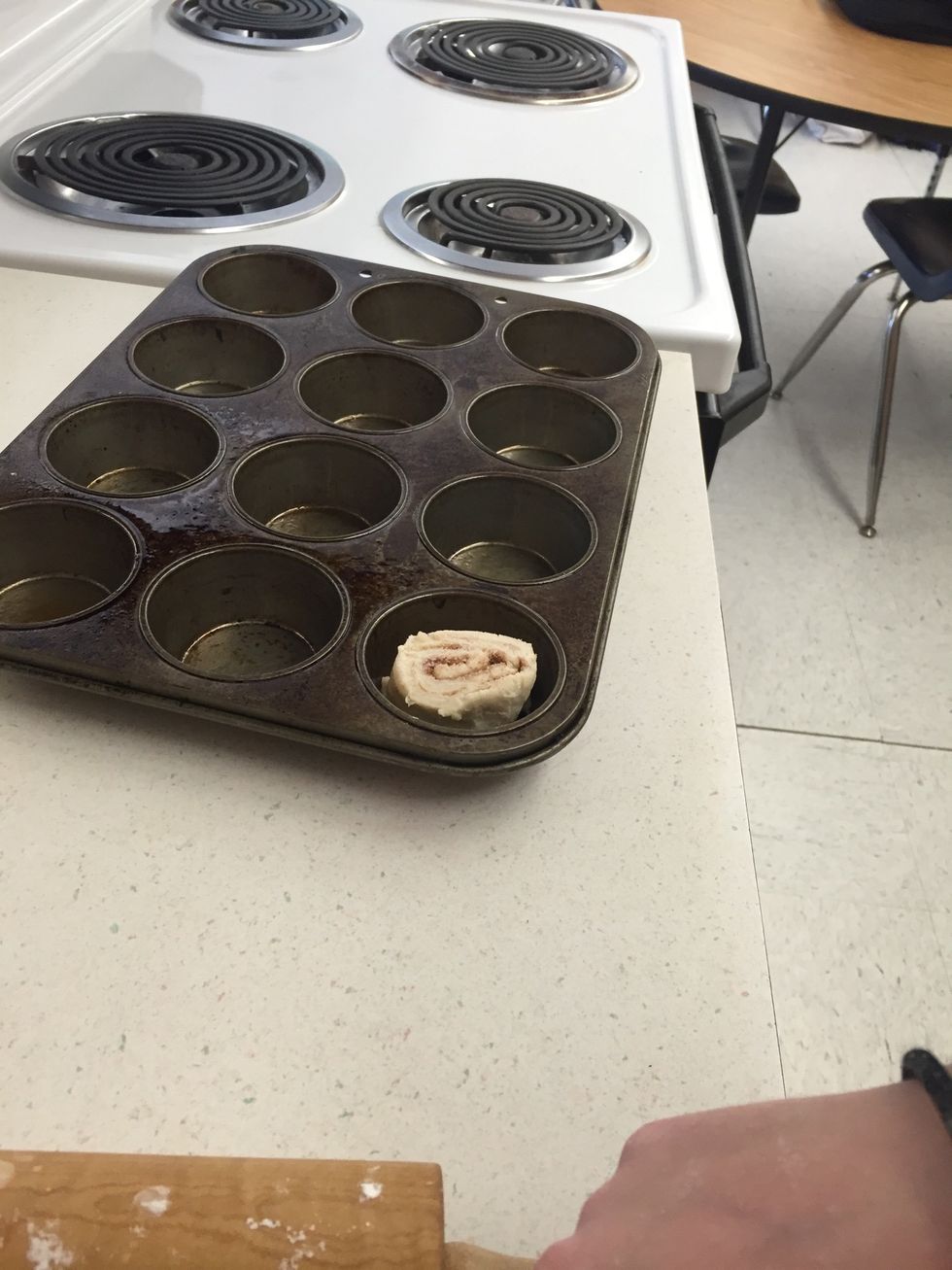 Place 1 slice in each muffin cup