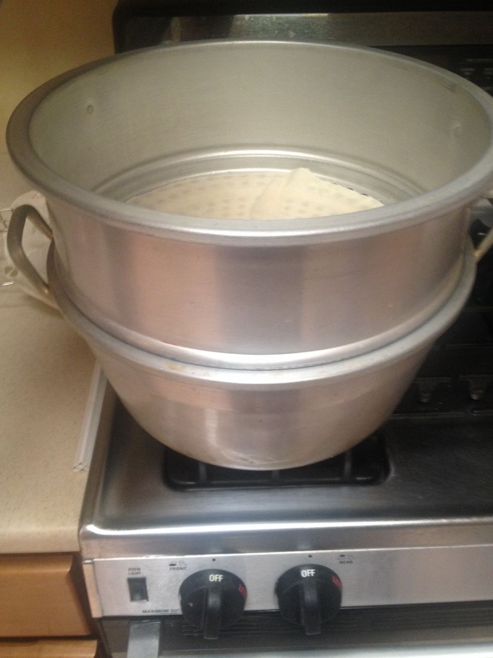 Place a cheese cloth to prevent buns from sticking to pan