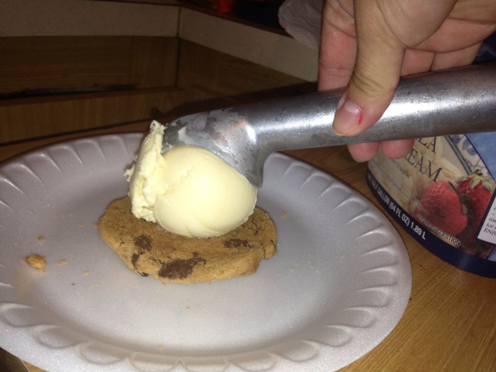 Place a heaping scoop of ice cream on the cookie.