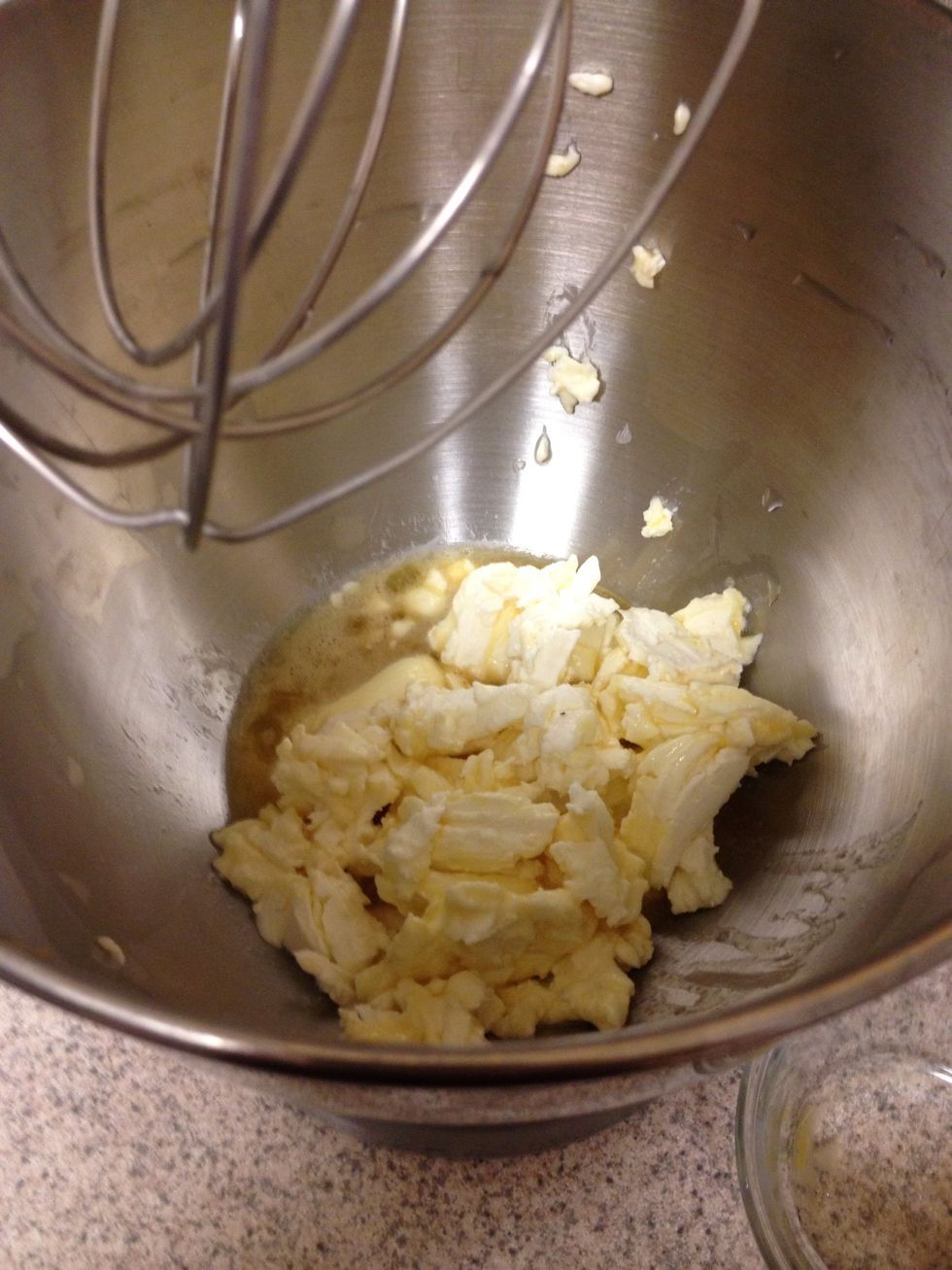 Place all cheese batter ingredients and mix