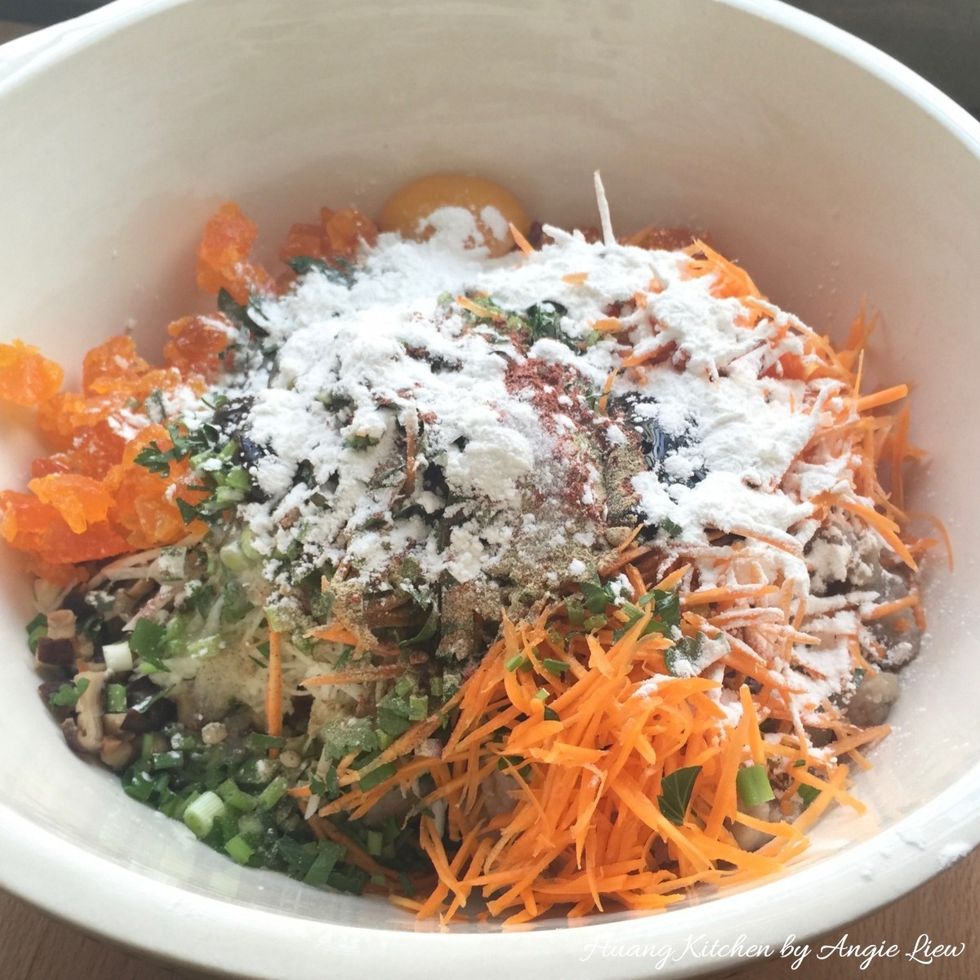 Place all the ingredients in a large bowl. Then add in seasonings.