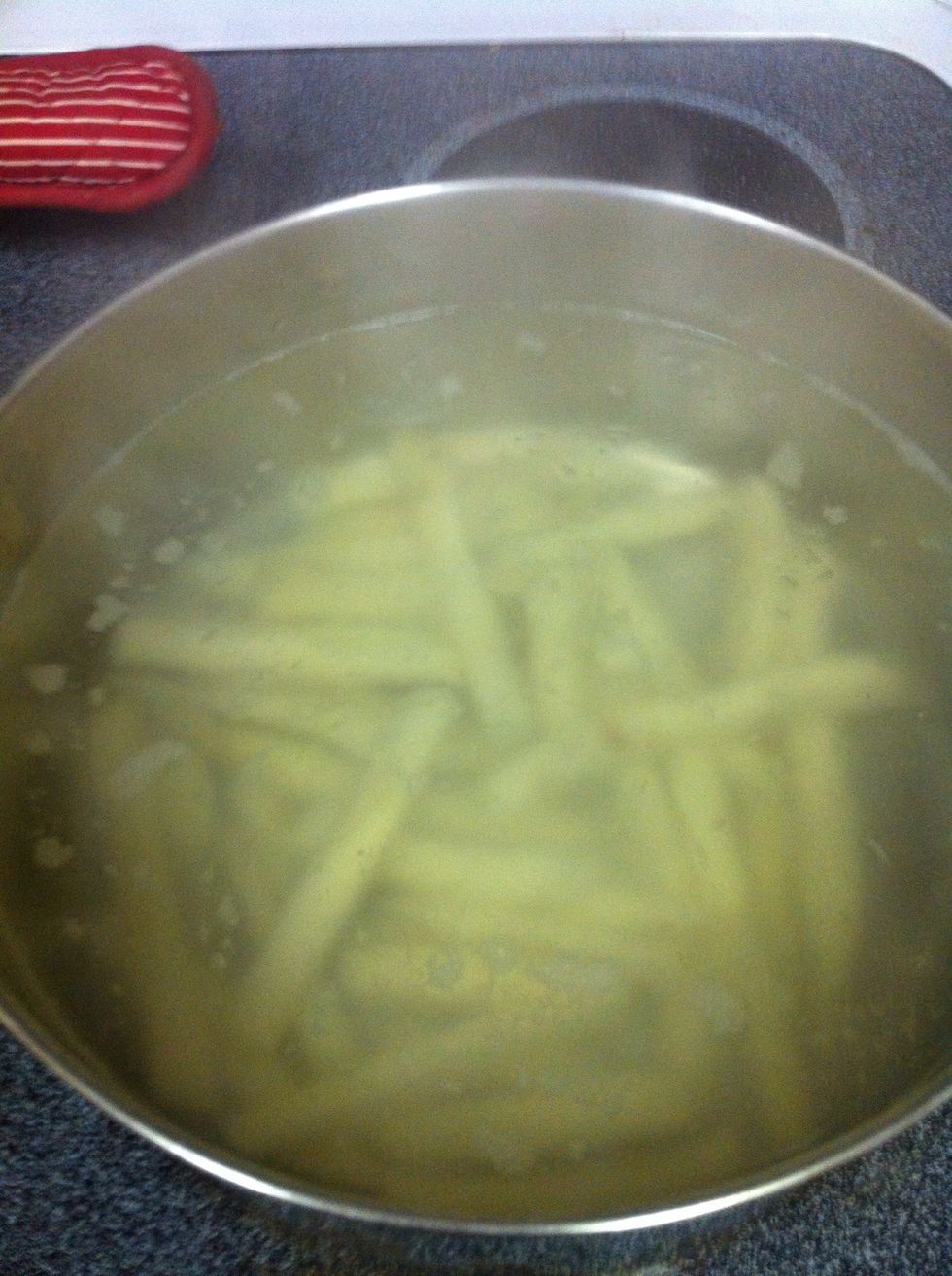 Place all your French fries in, and let boil for 3 minutes.