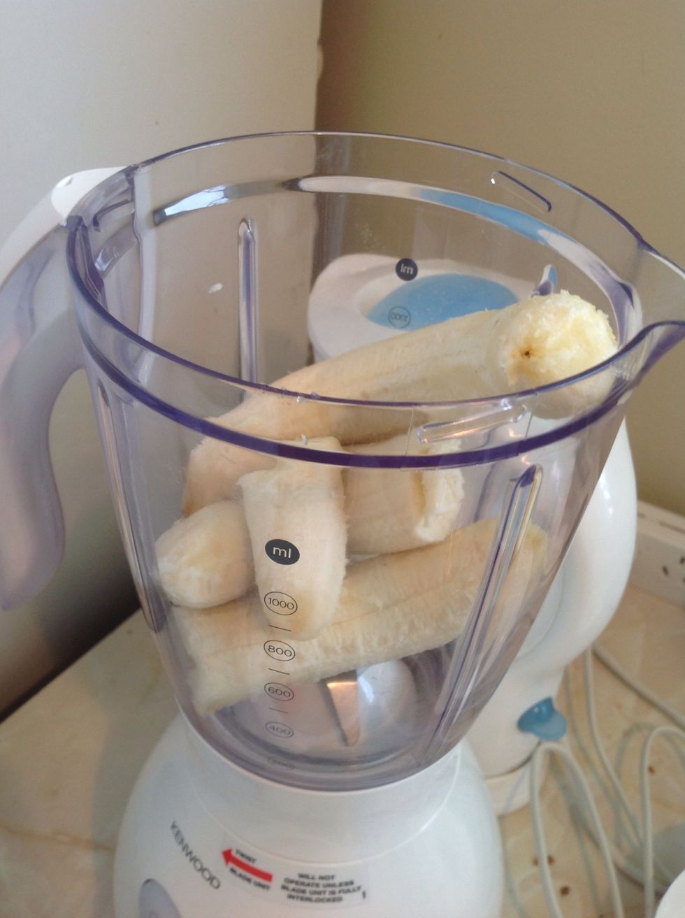 Place bananas in the blender