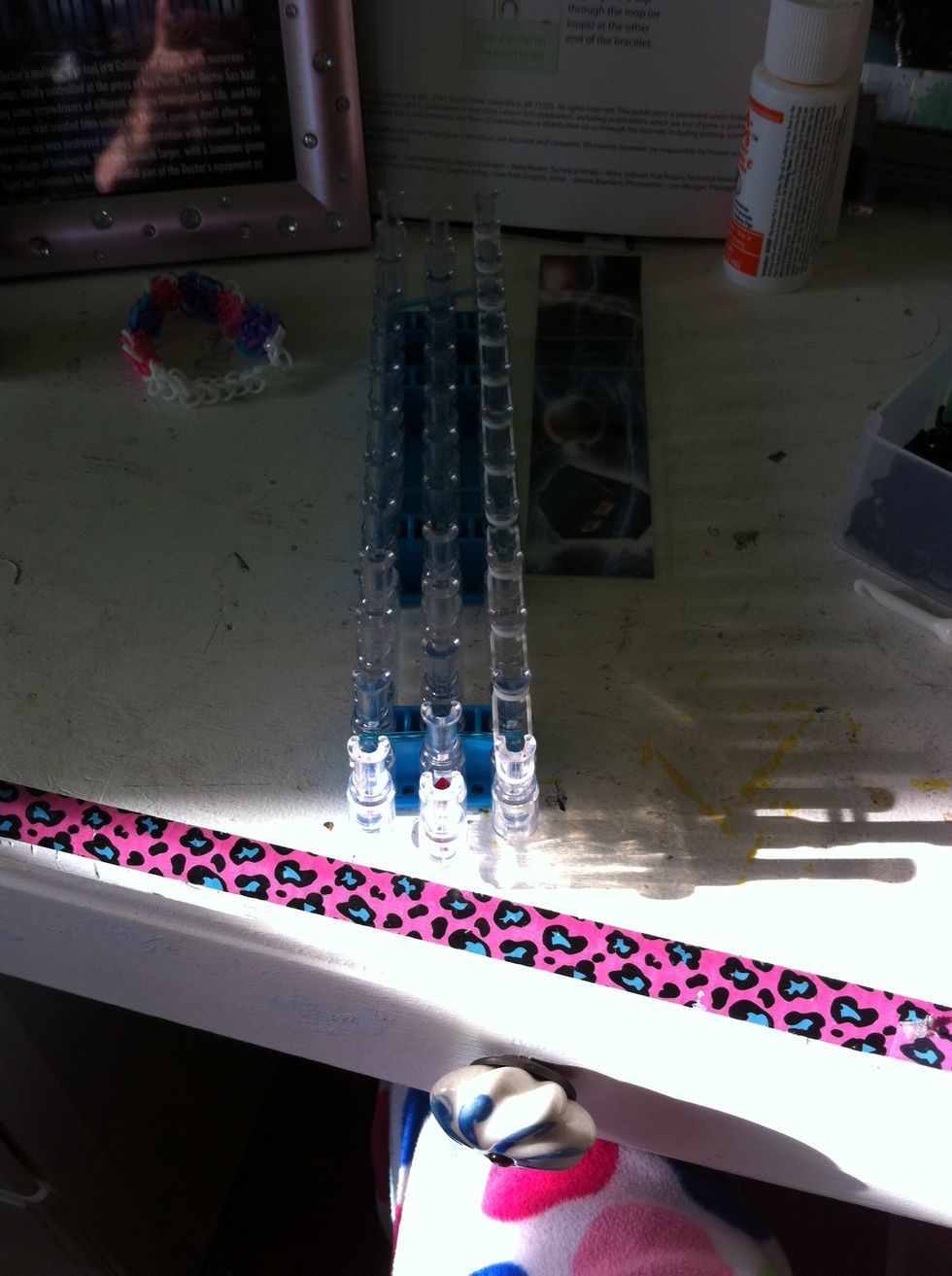 Place bands on one side starting from the bottom up