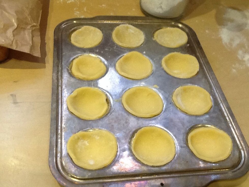 Place each cutting in a slot.