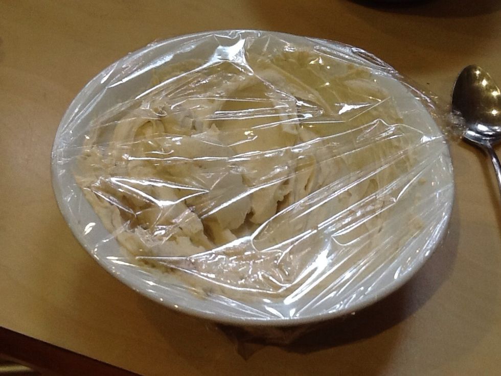 Place glad wrap over mixture and refrigerate for 30 minutes.