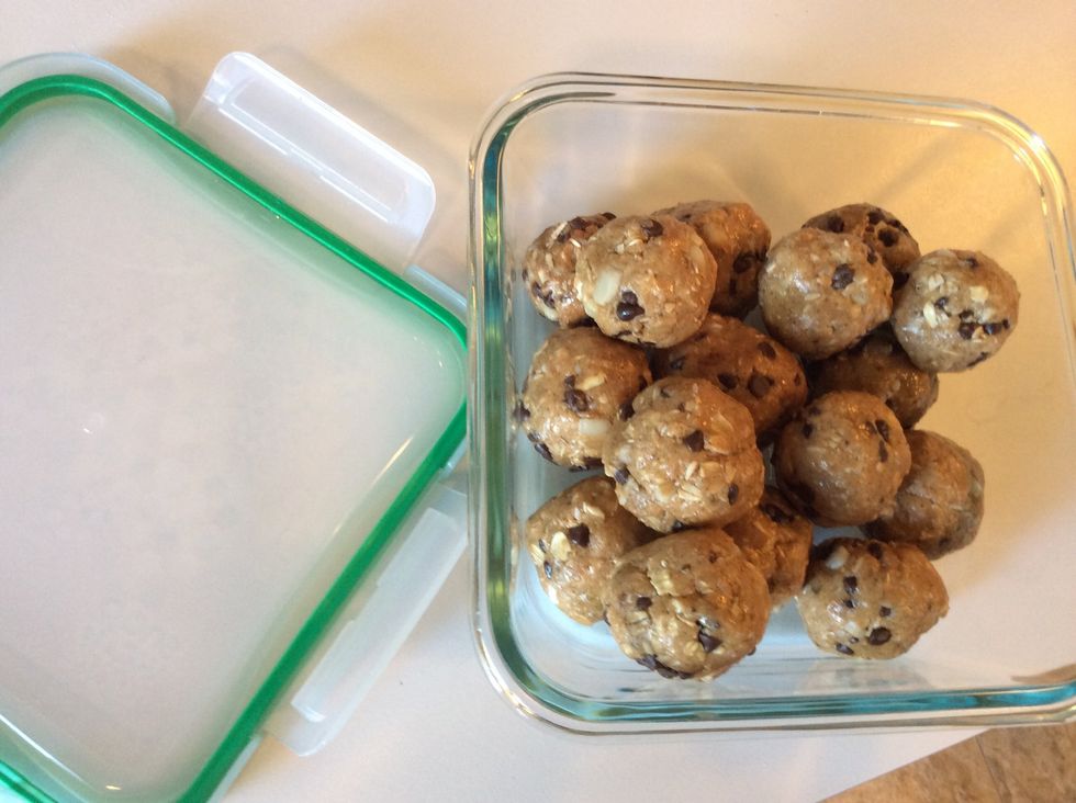 Place in an air tight container and store in the fridge. I make these every Sunday to last throughout the week.