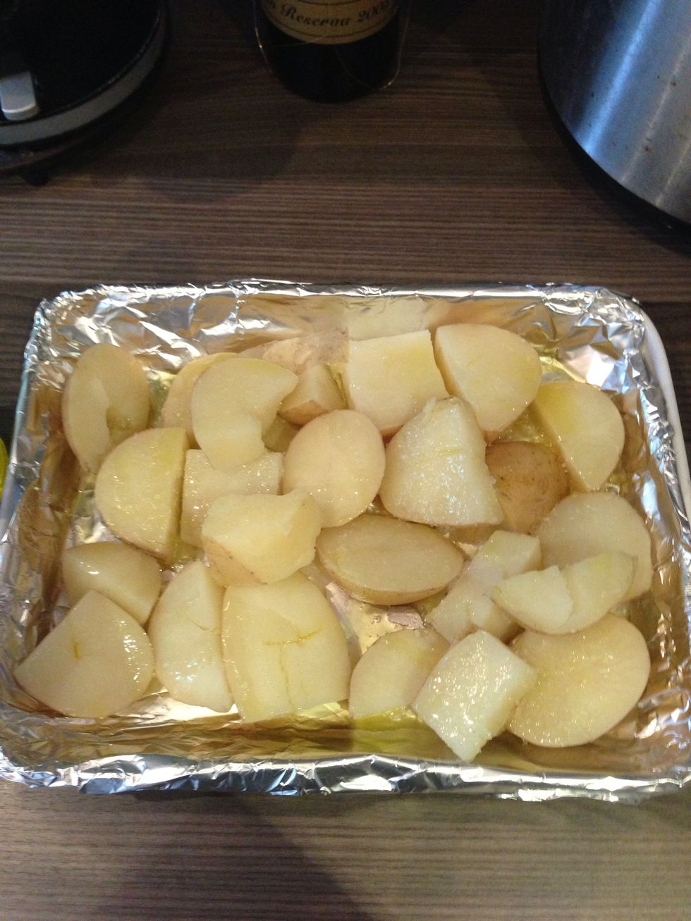place in another oven tray add a little bit of salt and a nice dose of olive oil so they get really crispy. Then put in the oven for 15 mins the chicken and potato should finish at the same time \ud83d\udd53\ud83d\udd53