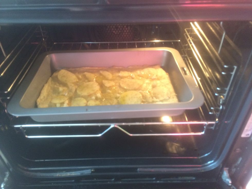 Place in the oven at 180 degrees Celsius for 10 minutes.