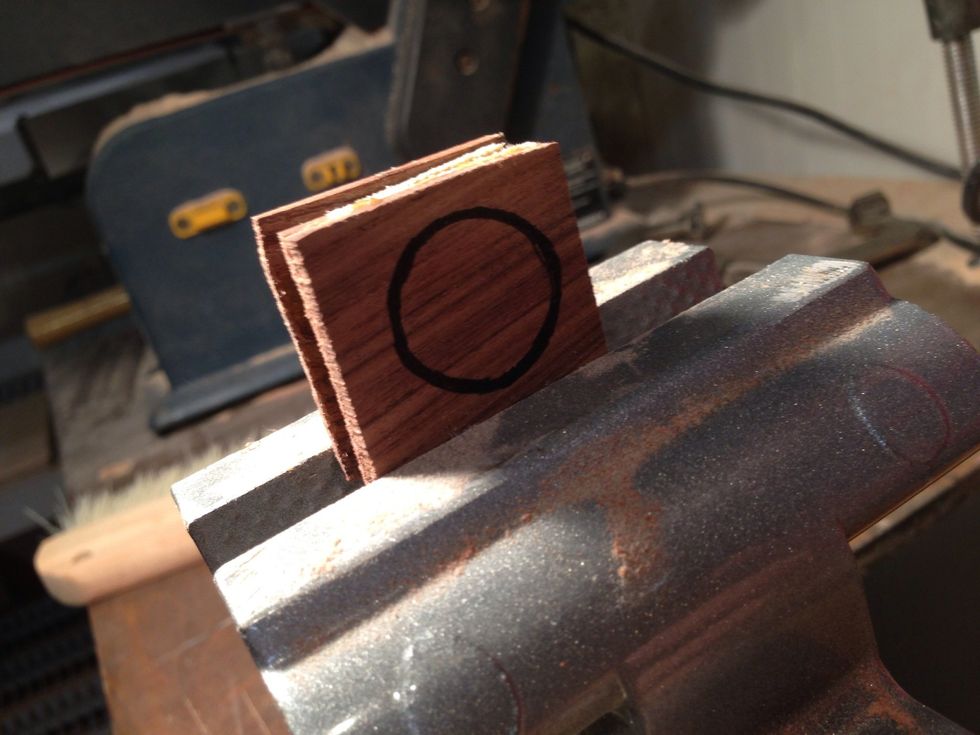 Place in vise, this is where the extra tail material comes in handy.