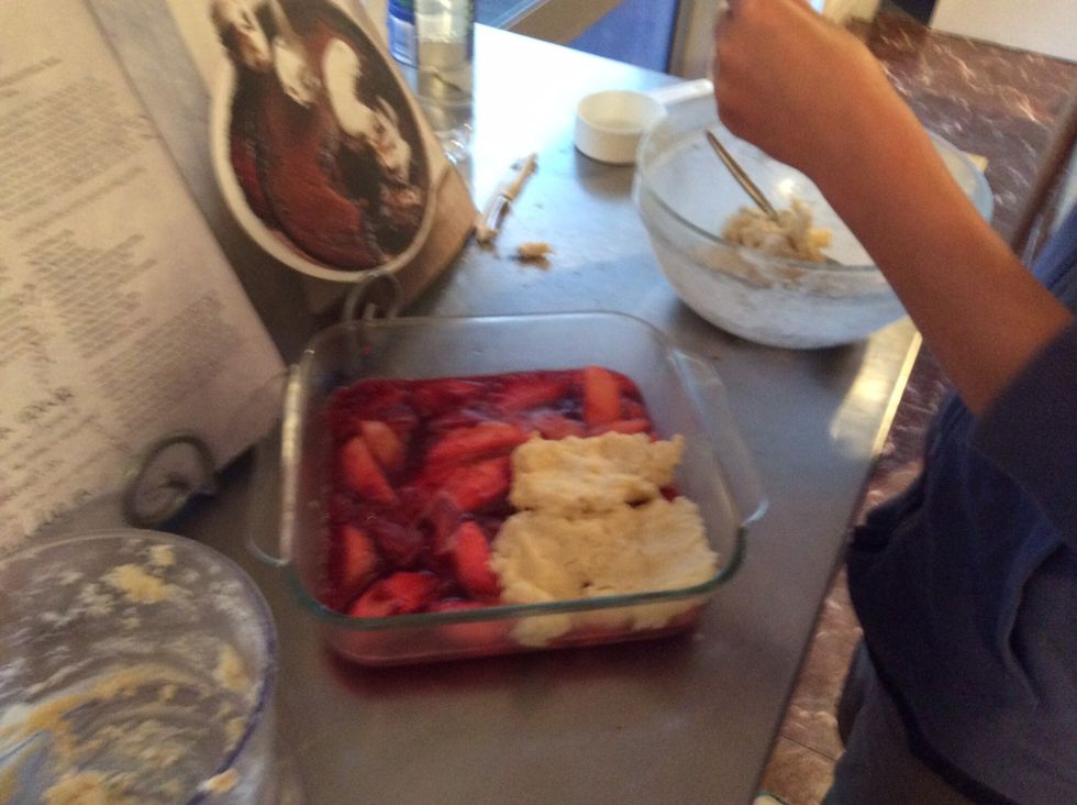 place mixture on stewed apple