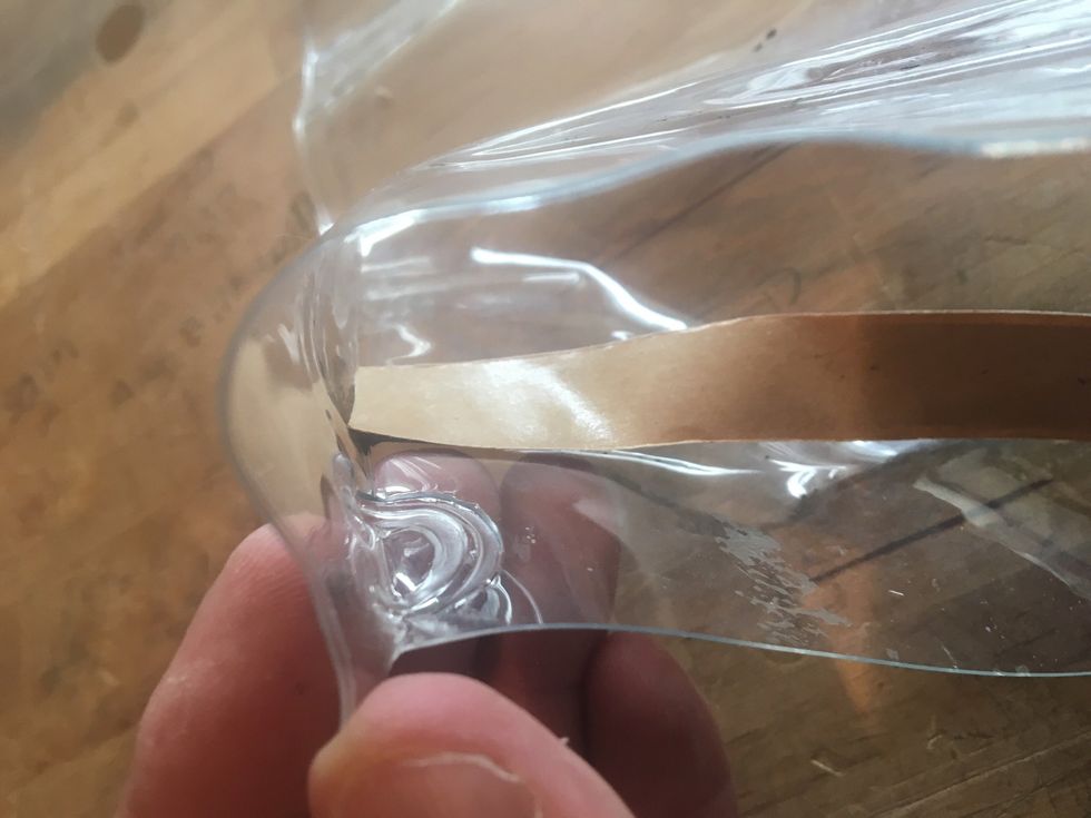 Place new Sealing Tape in the vacuum bag.