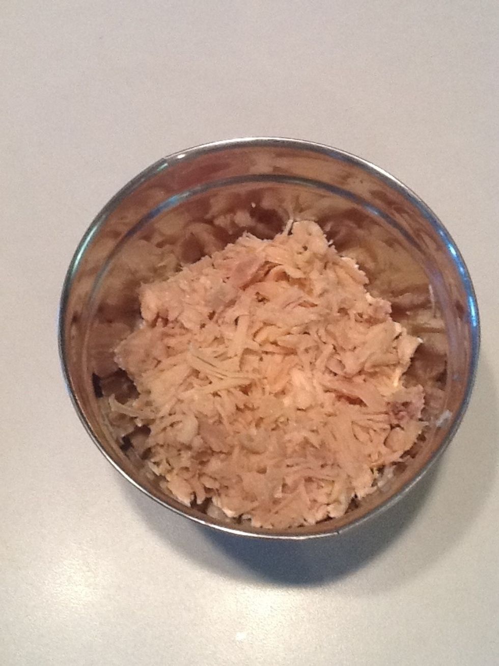 Place shredded chicken in a bowl.  If you are using canned chicken, buy 2 large cans.