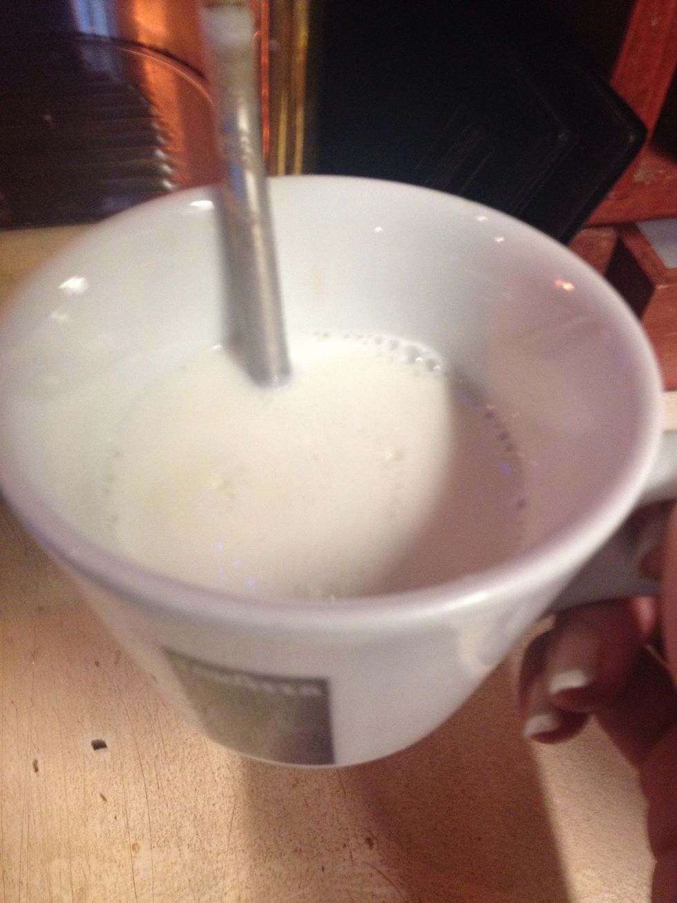 Place steam sprout almost to the bottom of the mug