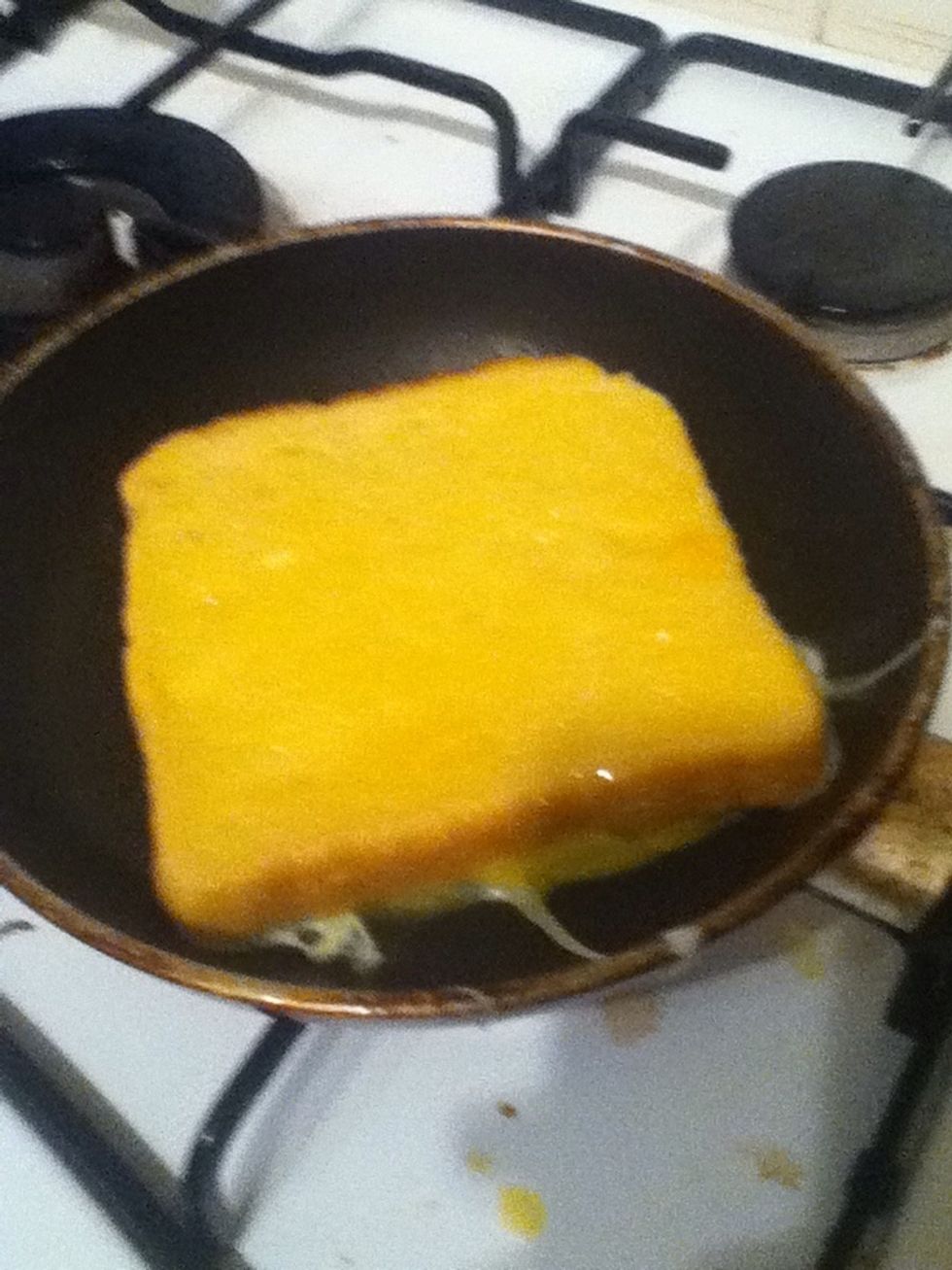 Place the bread in the pan