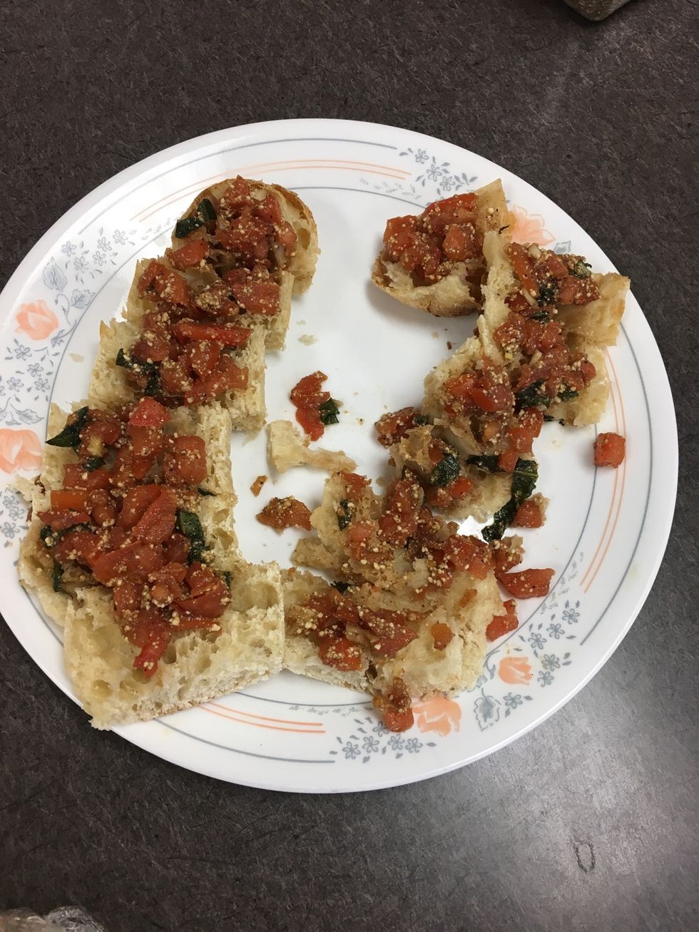 Place the bruschetta on toast and serve!