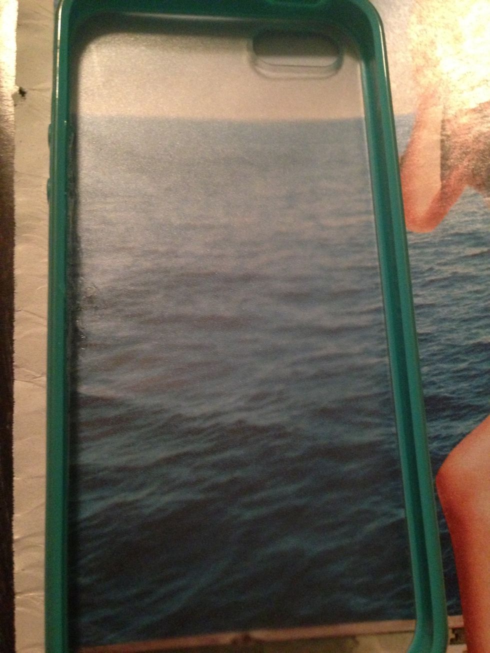 Place the case on top of the paper