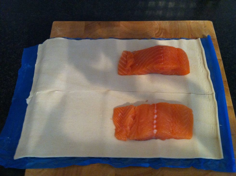Place the fillets as shown