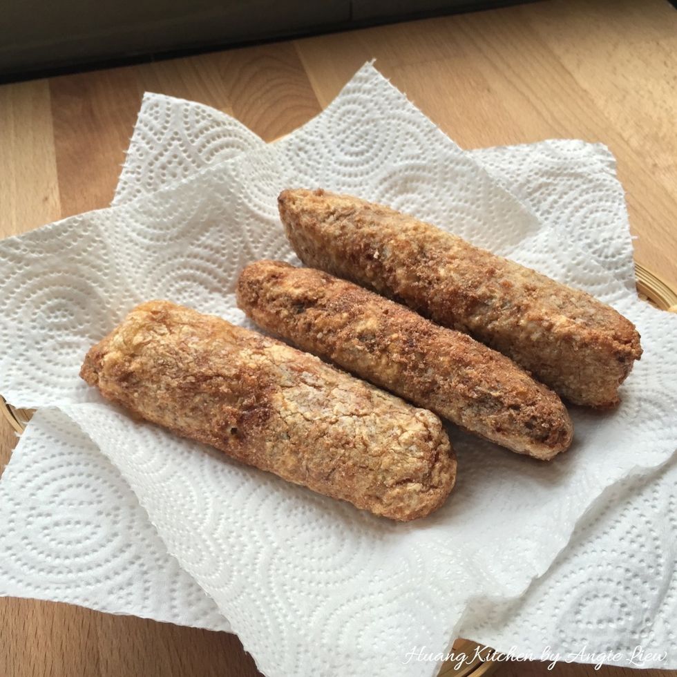 Place the meat rolls on paper towel to absorb excess oil. And we're done!