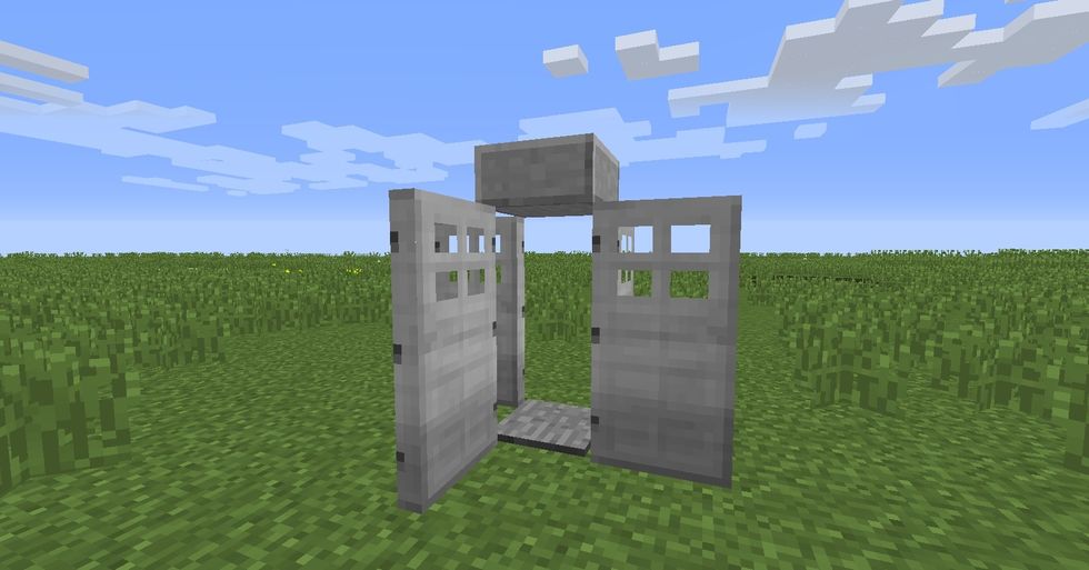 How to build the simplest iron door trap B+C Guides