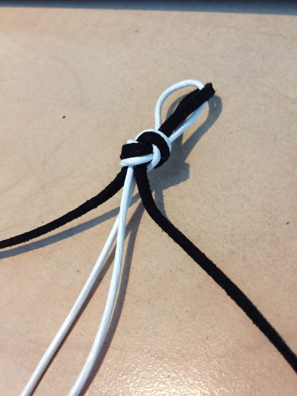 Place the thongs like this: the 1meter in the middle, the 2meter outside.