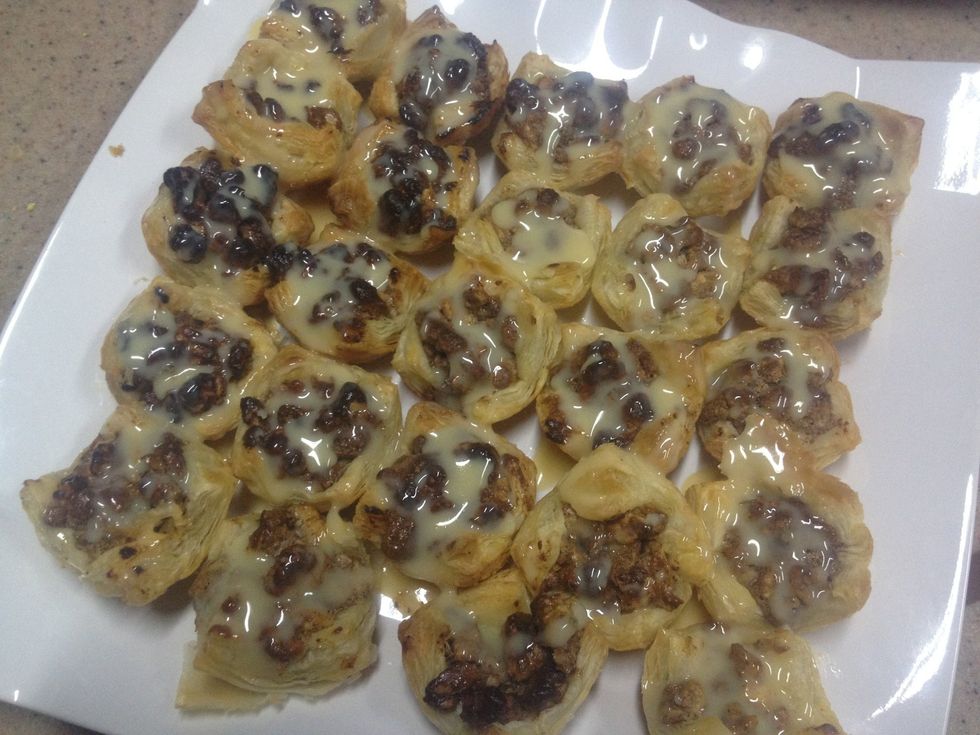 Place them in a plate and pour some of the sweetened milk over