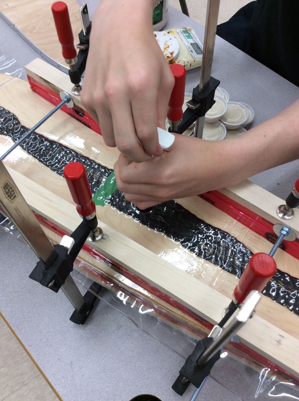 Place your 6 clamps on the cull with a wooden board shaped like your pintail under the bag and put the clamps on it