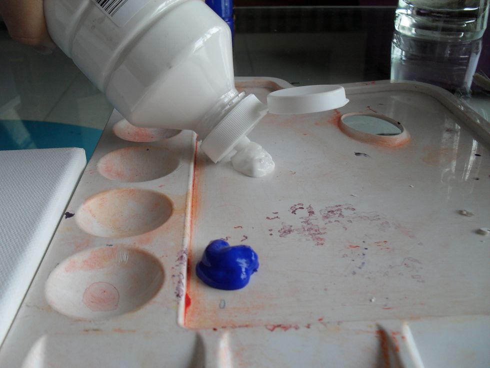 Place your colors on your palette so you can mix for different shades for the Ombre, but you can mix right on the canvas, but I find this way much easier.