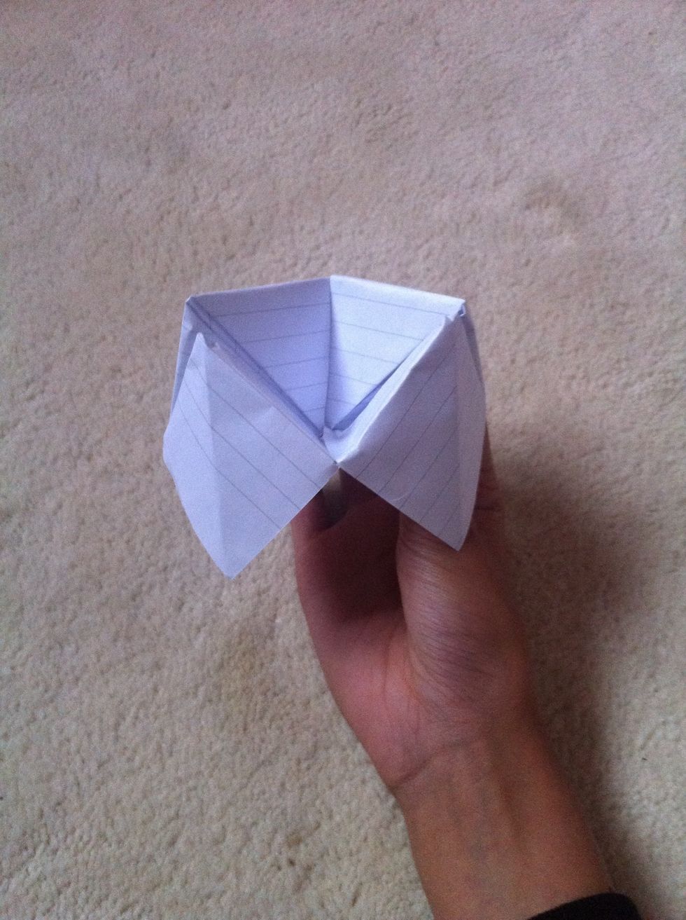 Place your fingers in the gaps. There should be four