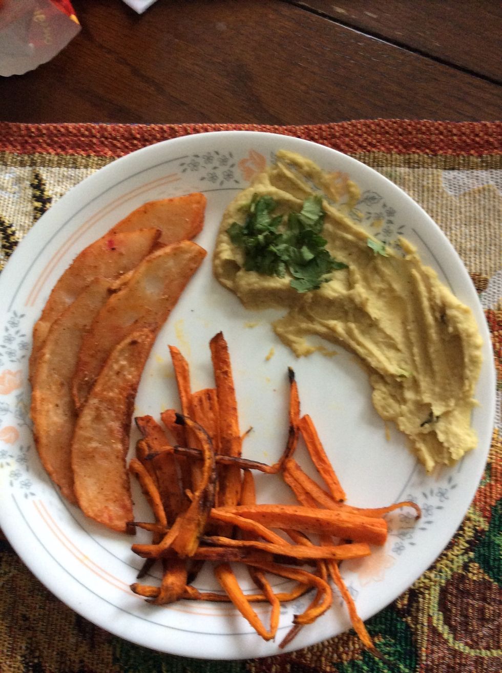 Plate your finished dish and voil\u00e0! You just made soft carrot chips and a creamy hummus dip. There are 642 calories in total. Now serve your dish and be ready to hear all those compliments!