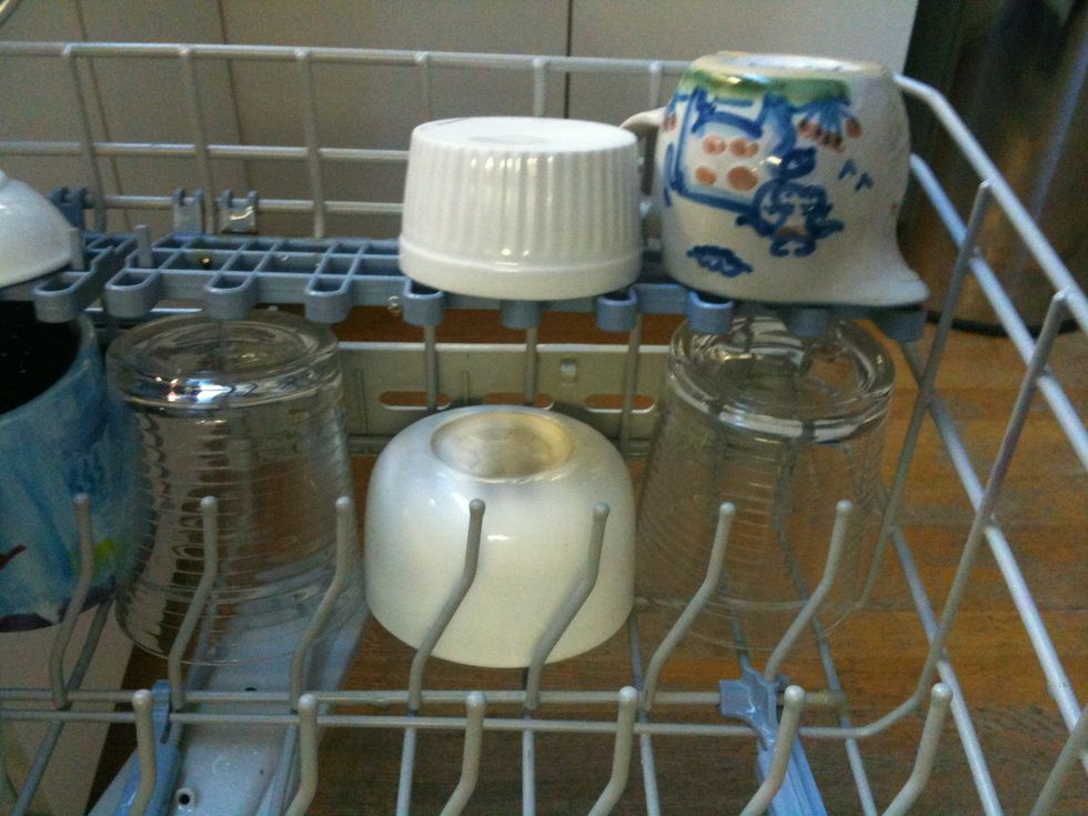 Play smaller items on top of the flip-down plastic racks.