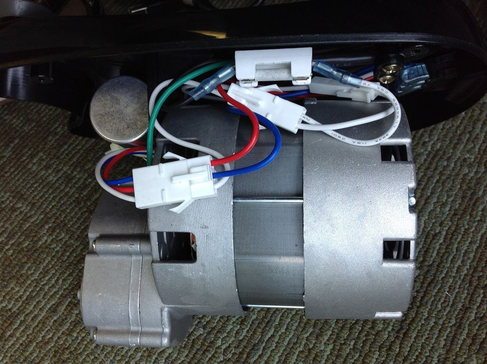 PLEASE NOTE THE FUSE AND FUSE HOLDER. PLEASE BE CAREFUL NOT TO DISLODGE THE FUSE. PLEASE DISCONNECT THE WIRES FROM THE PLUG, AND REPLACE WITH NEW.