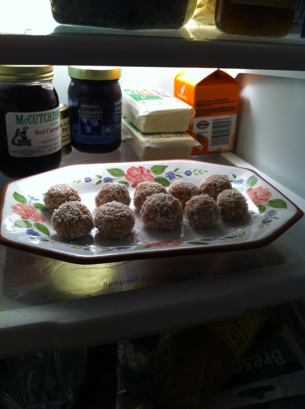 Plop into the fridge for 45 minutes.