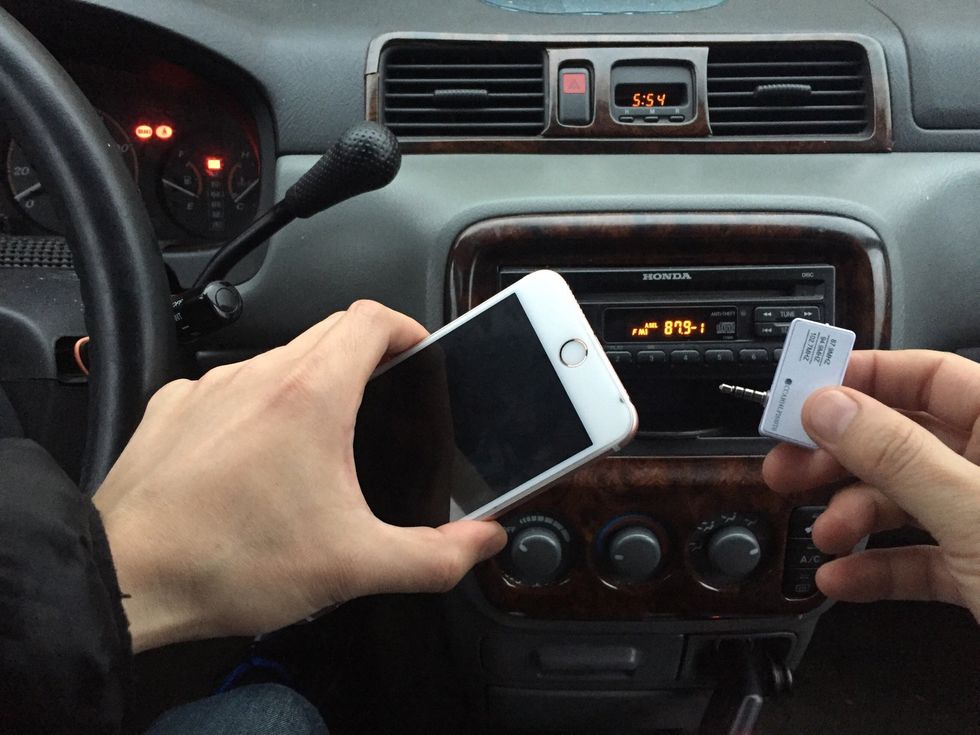 Plug and Play. Simply connect the music transmitter for iPhone to the audio jack of your new iPhone 6s Plus.